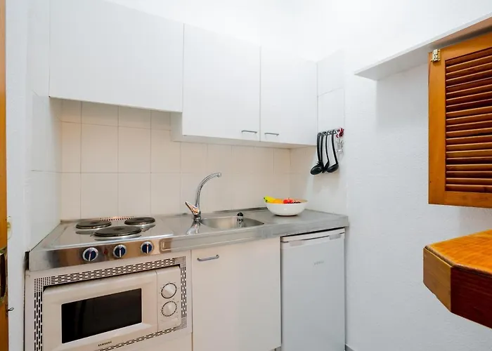 259 Club Atlantis Sea View Адехе